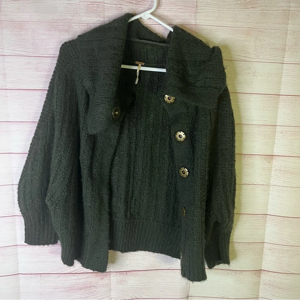 Free People Green Textured Dolan Oversized Knit Cardigan Sweater Medium‎
